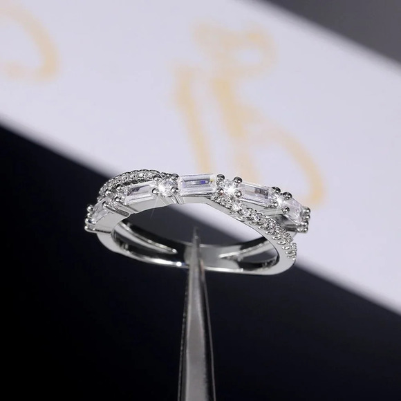 Fashion Party Two Lines Cross Zircon Anillos Trendy Silver Rings for Women, L231 - Picture 8 of 8